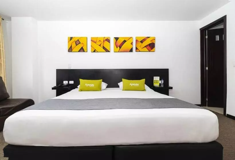 Hotelli Ayenda 1063 Golden