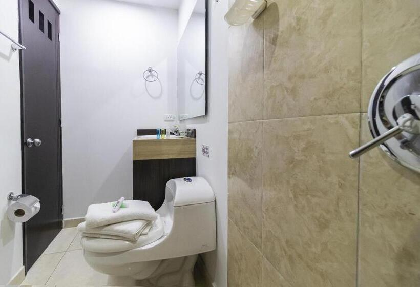 هتل Ayenda 1063 Golden