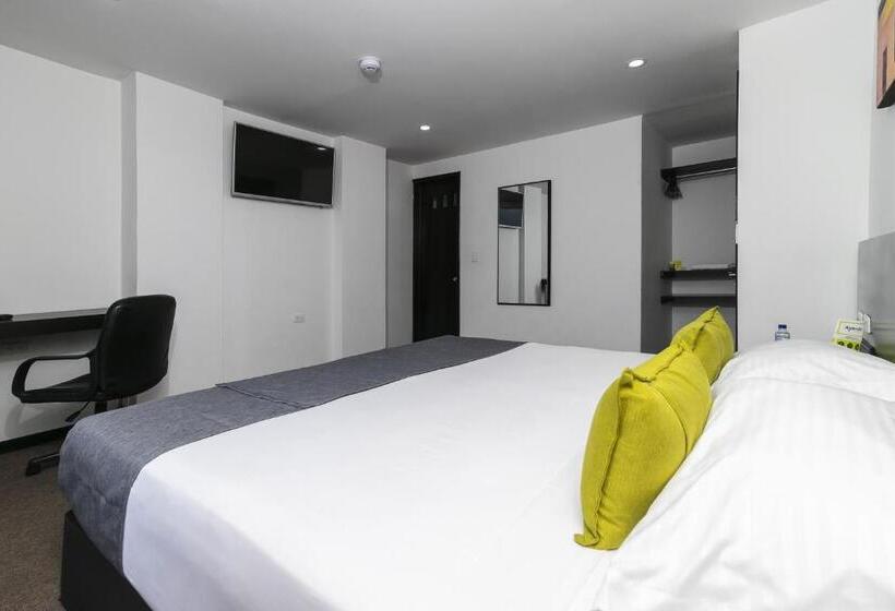 هتل Ayenda 1063 Golden