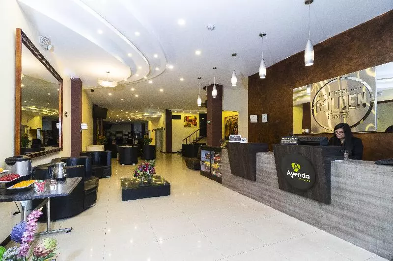 Hotelli Ayenda 1063 Golden