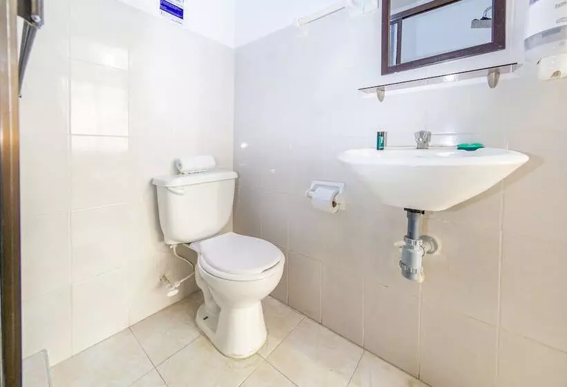 Hotelli Ayenda Imperio La 16