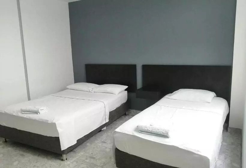 هتل Bucare
