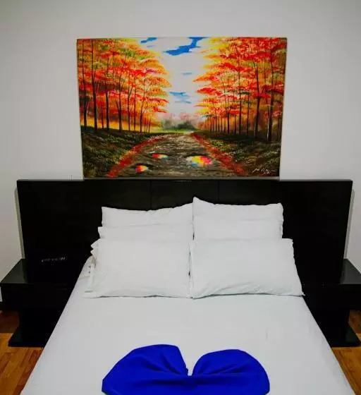 هتل Casabella