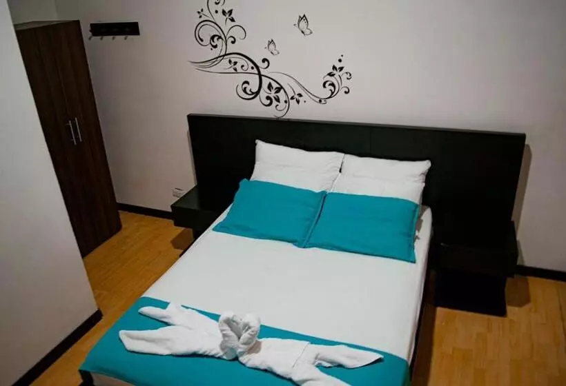 هتل Casabella