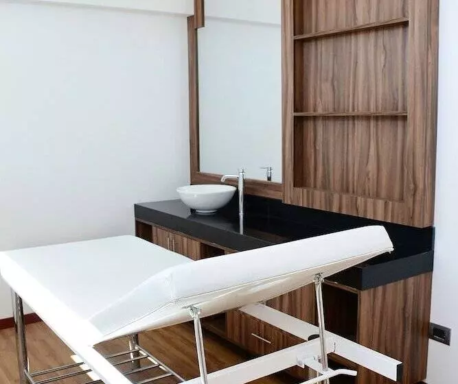 Dm Hoteles Moquegua