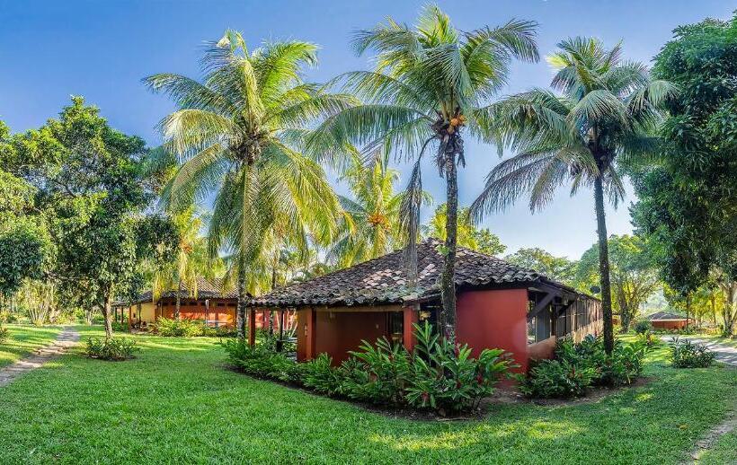 ホテル Dm Es Tarapoto