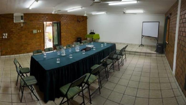 ホテル Dm Es Tarapoto