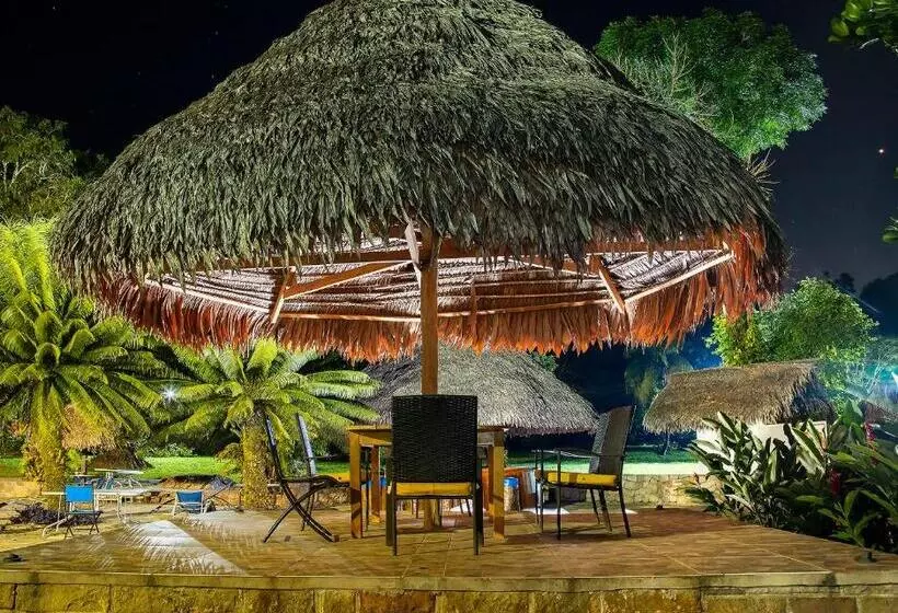 ホテル Dm Es Tarapoto