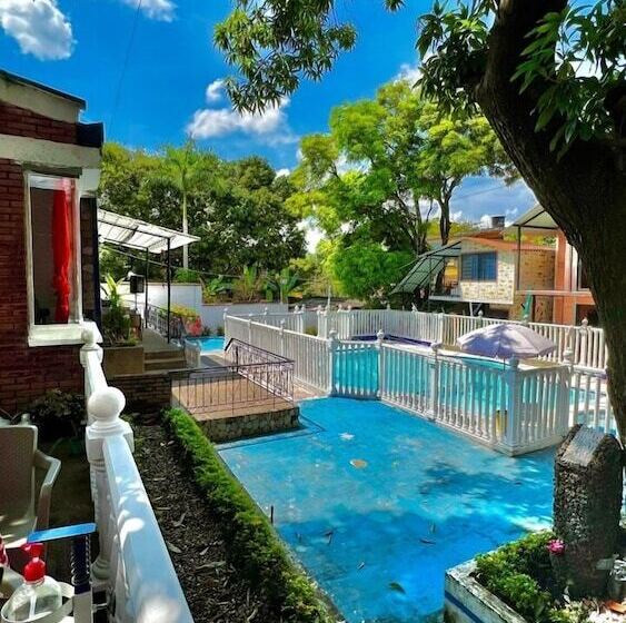 هتل La Gran Mansion De La Negra