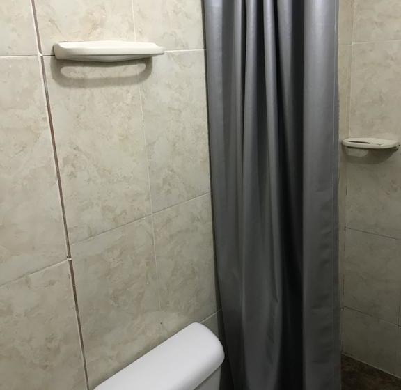 هتل Y Restaurante La Quinta