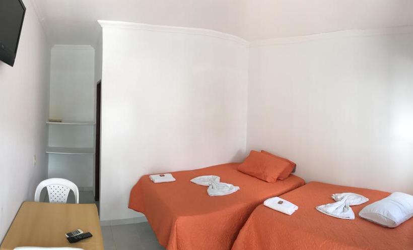 هتل Y Restaurante La Quinta