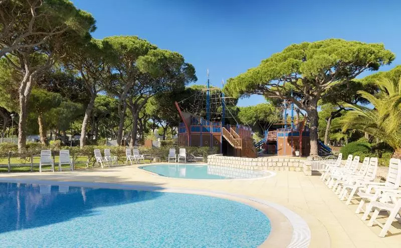 ホテル Pine Cliffs Village & Golf Suites