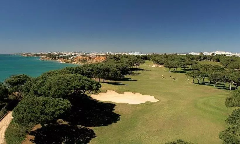 ホテル Pine Cliffs Village & Golf Suites