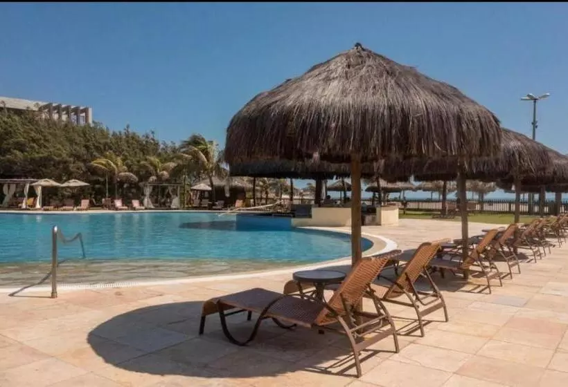 Dom Pedro Laguna Beach Resort & Golf