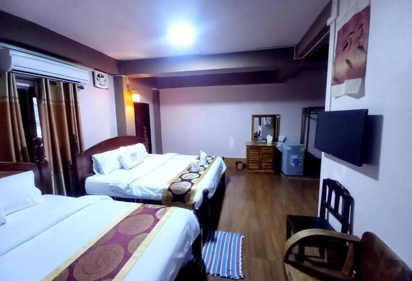 בית מלון כפרי Sisavang Mountain View