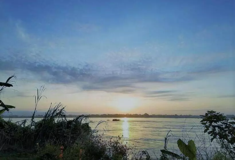 هتل Sisavang Mountain View