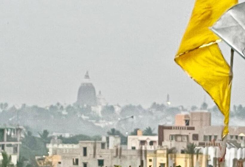 New A One Lagoon ! Puri Swimming Pool, Near Sea Beach And Temple Fully Air Conditioned Hotel With Li