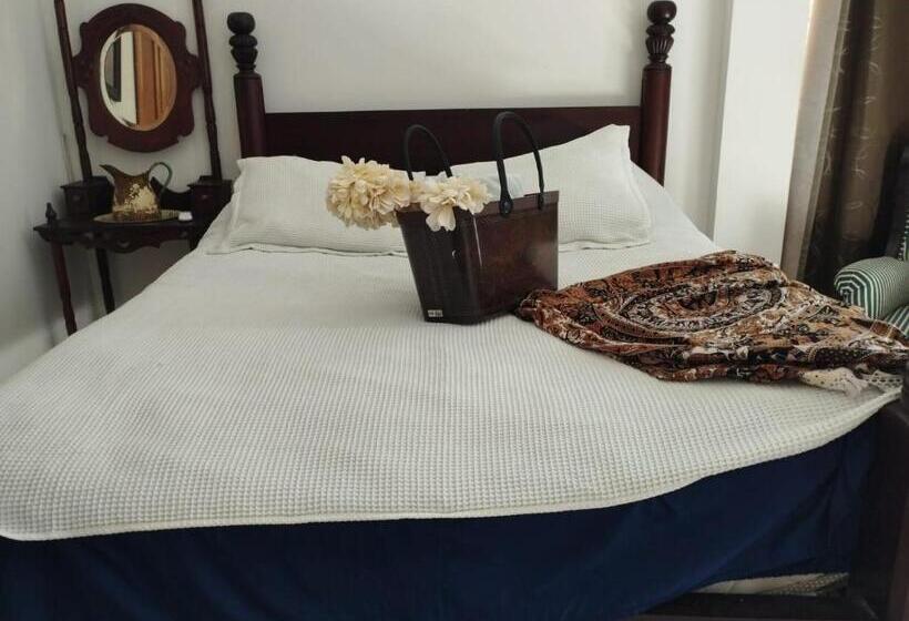 تختخواب و صبحانه Sunset Paradise