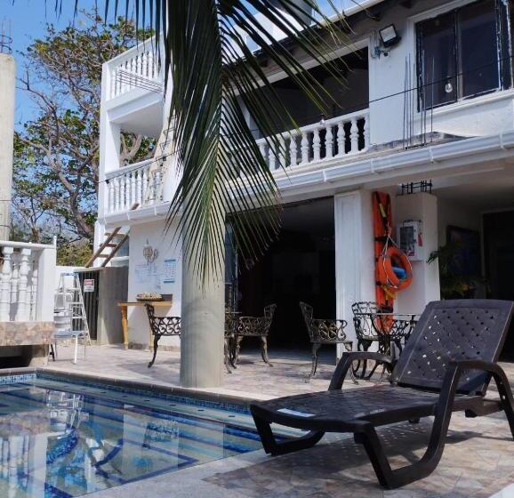 تختخواب و صبحانه Sunset Paradise