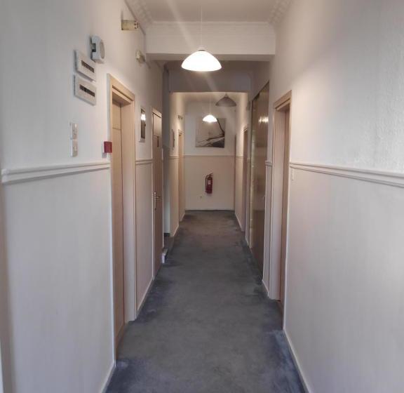 Отель Australia