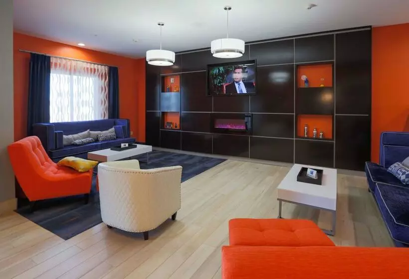 ホテル Best Western Plus Wewoka Inn & Suites