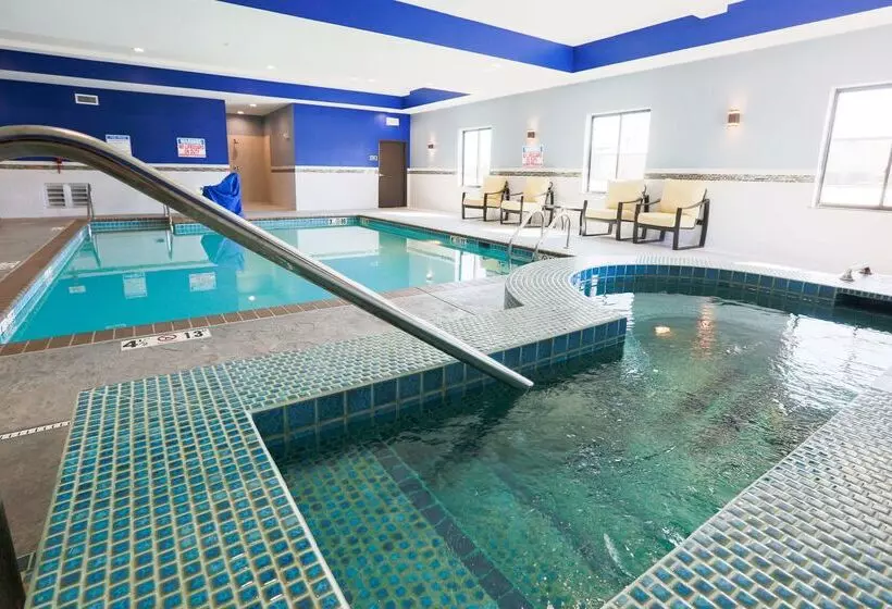 ホテル Best Western Plus Wewoka Inn & Suites