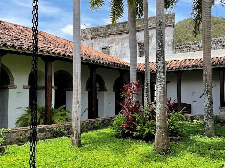 فندق Boutique Posada Las Trampas