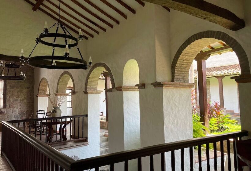 فندق Boutique Posada Las Trampas