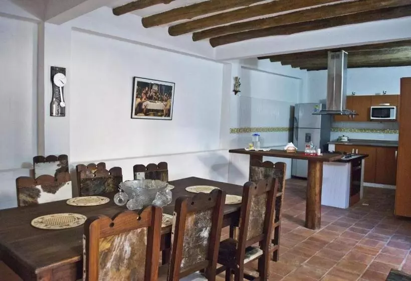 ホテル Casa Aparicio Lopez