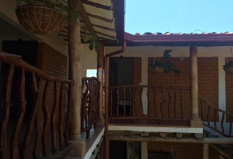 هتل Casa Aparicio Lopez