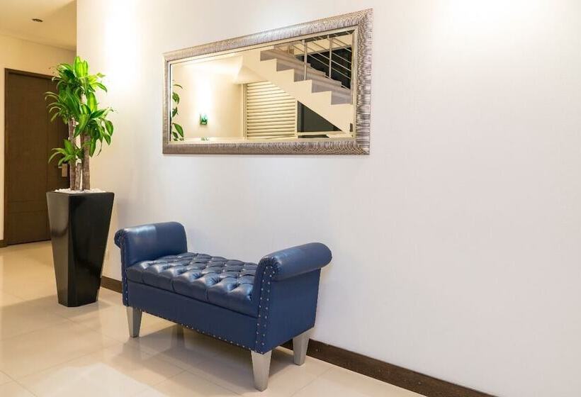 Hotel Cinco Monteria