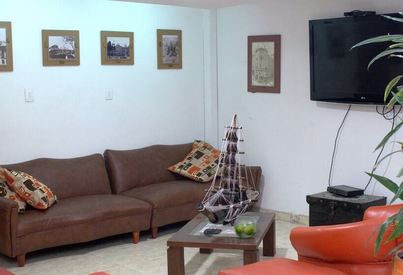 בית מלון כפרי El Coliseo