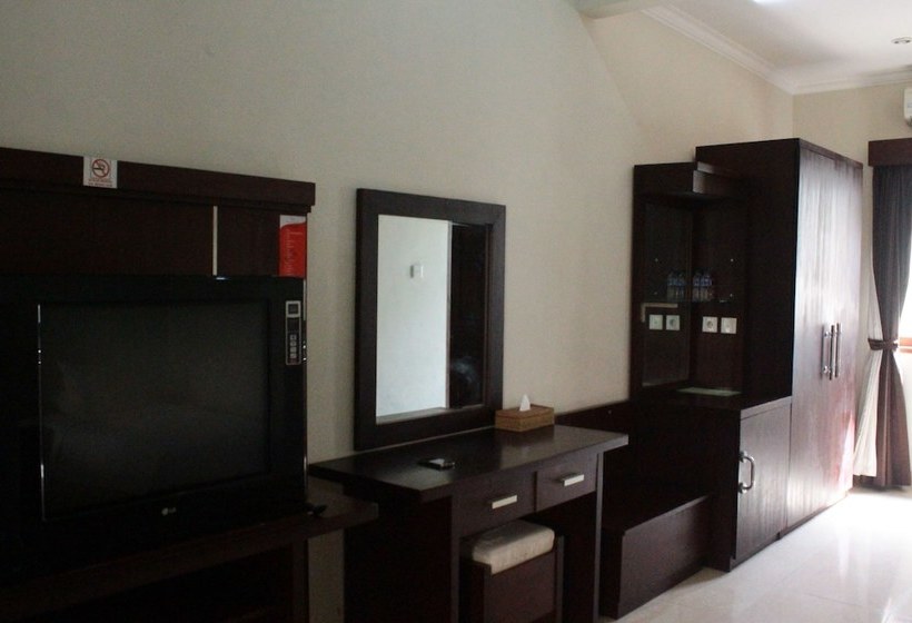 호텔 Grand City Inn