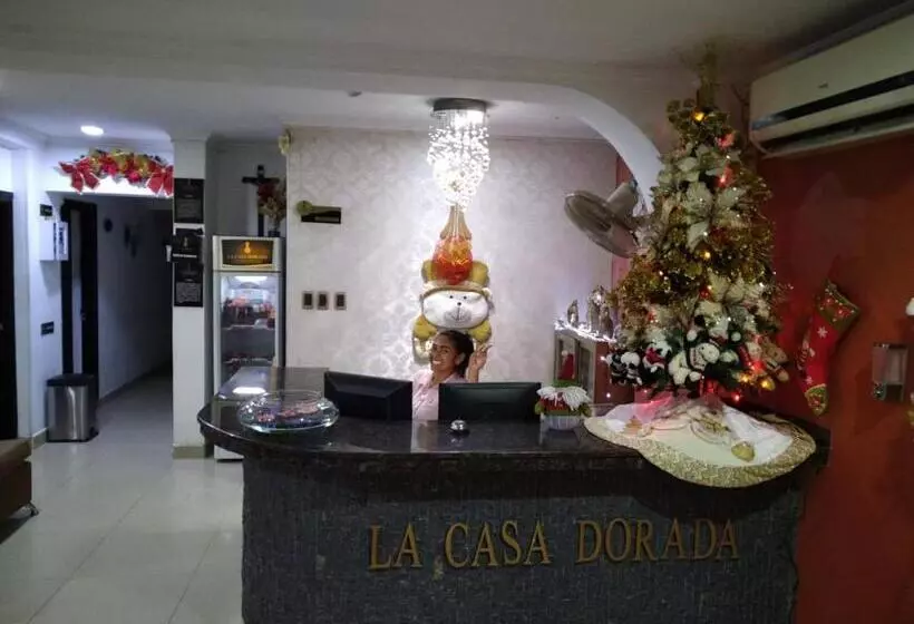 ホテル La Casa Dorada