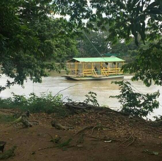 هتل La Casa Dorada