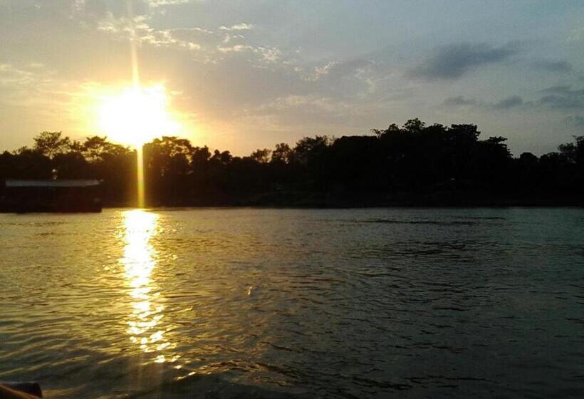 هتل La Casa Dorada