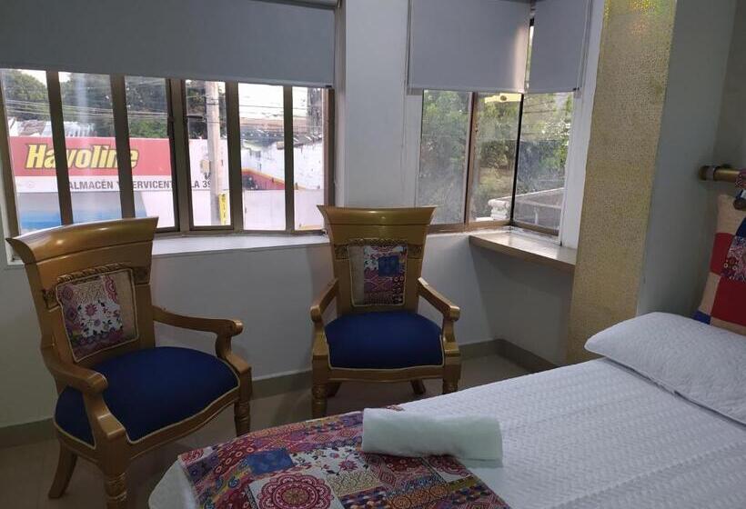 هتل La Casa Dorada