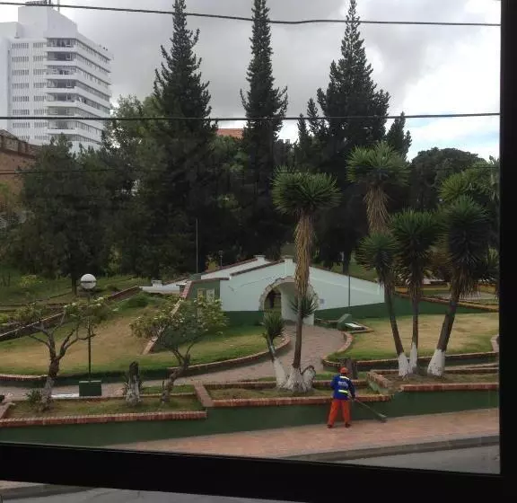 ホテル Parque Santander Tunja