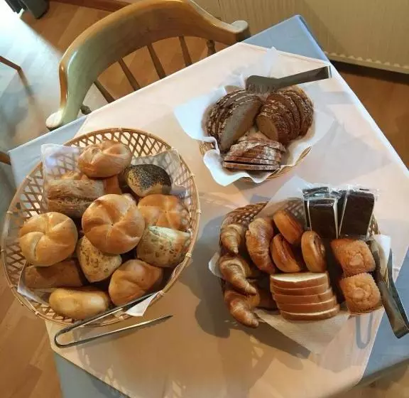 Hotelli Pension Erna