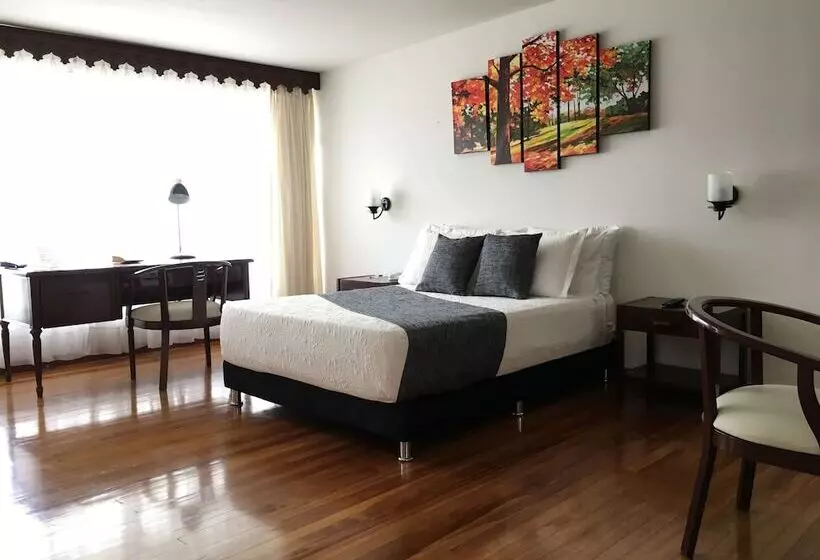 هتل Regine S Manizales
