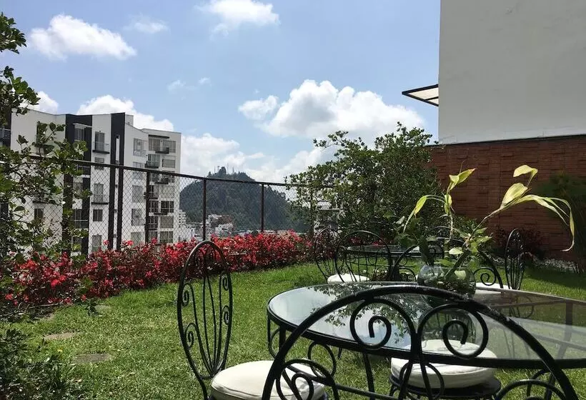 هتل Regine S Manizales