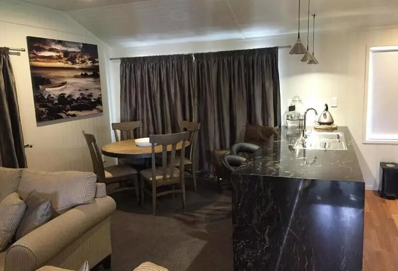 ホテル Rocky Mountain Chalets Ohakune