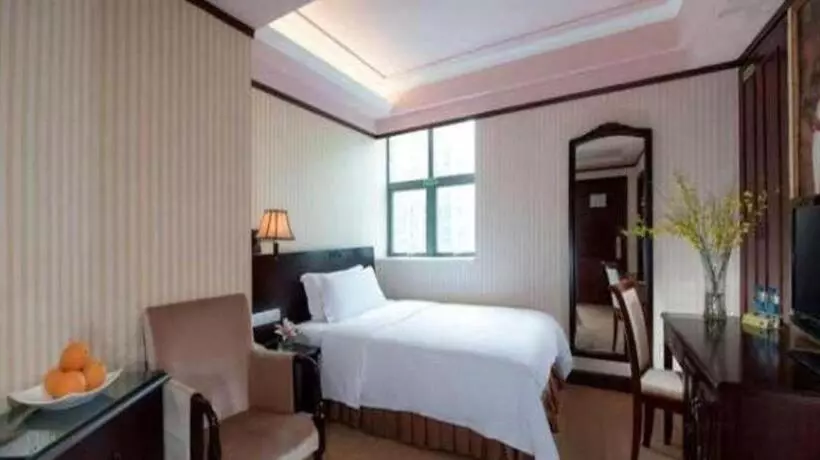 Vienna International Hotel Shenzhen North Station Branch