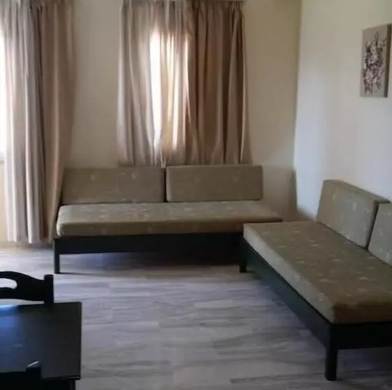 Mythos Beach Hotel Apartments