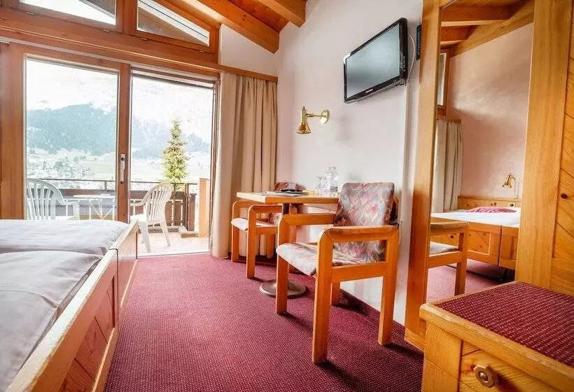 T3 Hotel Mira Val