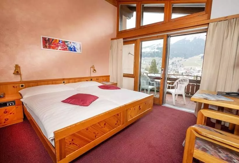 T3 Hotel Mira Val