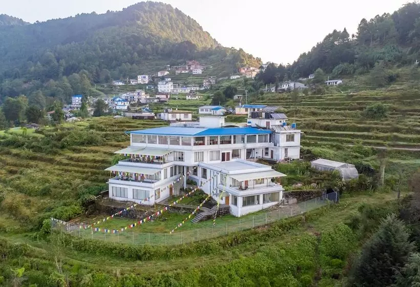 هتل Helambu Mountain Resort