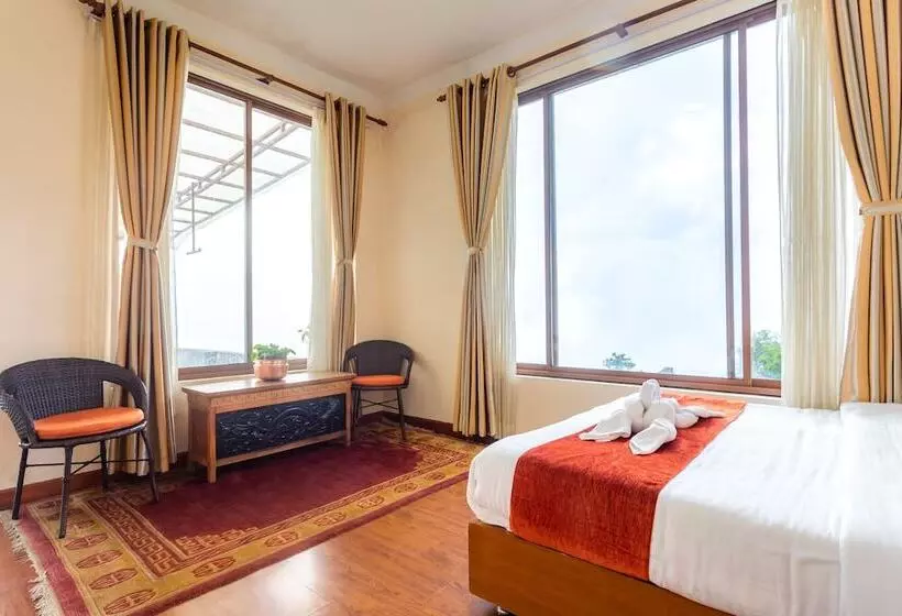 هتل Helambu Mountain Resort