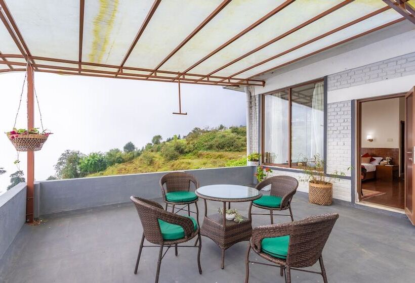 هتل Helambu Mountain Resort