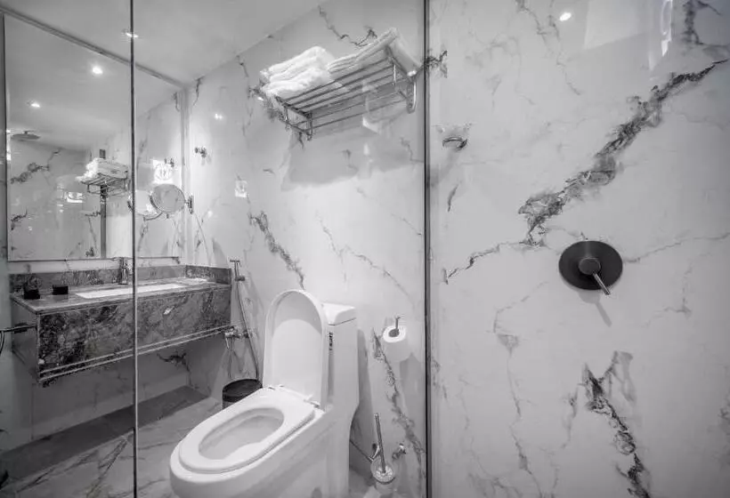 Hotelli Suknai Royal